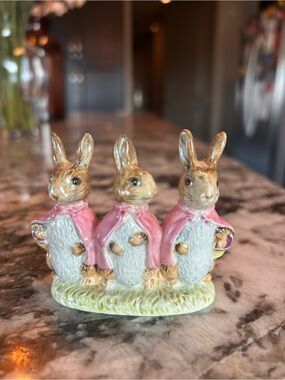 Vintage Beswick Flopsy, Mopsy & Cottontail Beatrix Potter Figurine